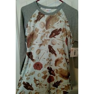 NWT! Medium LuLaRoe Randy Baseball Tee FISH